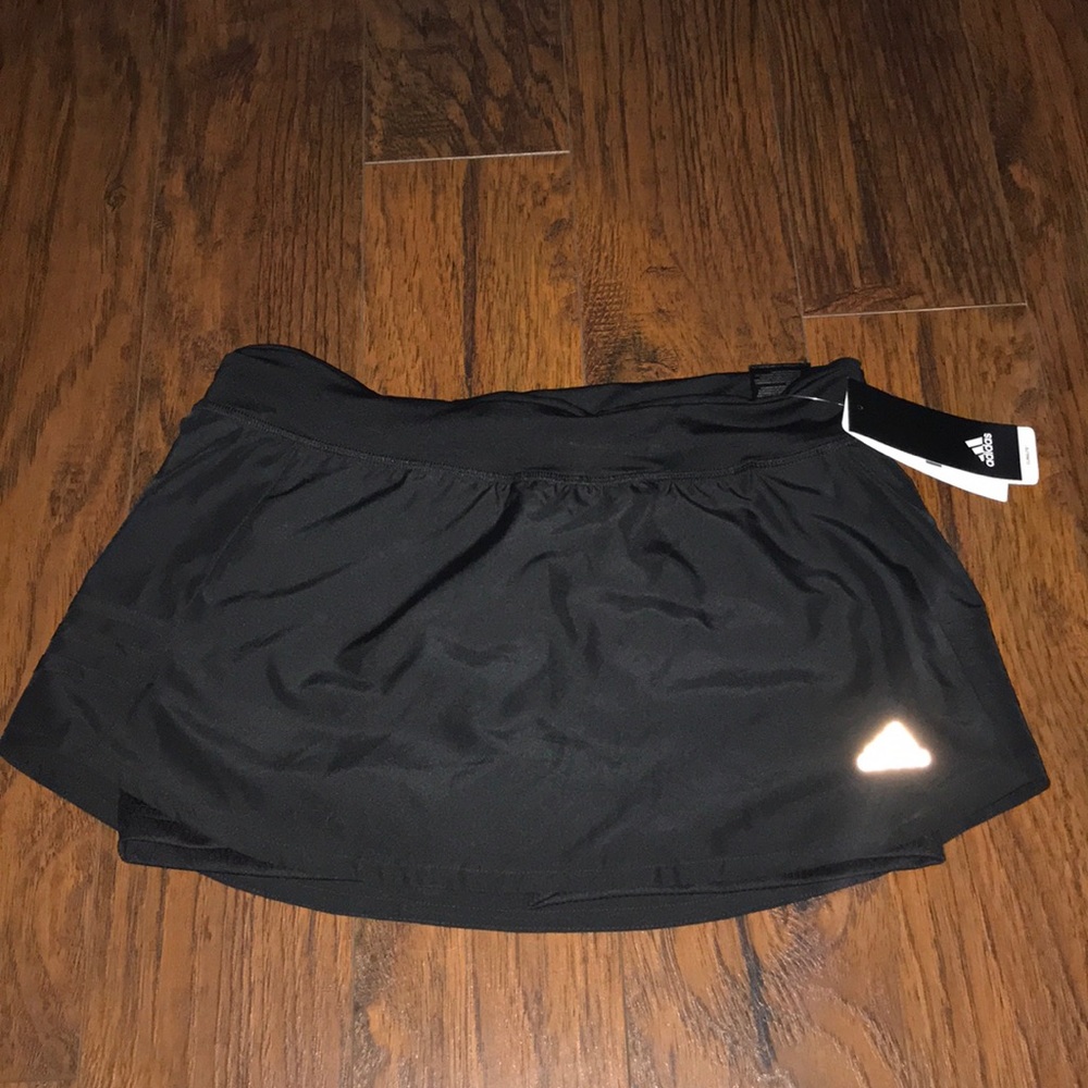 Adidas NWT Tennis Skort Size S
